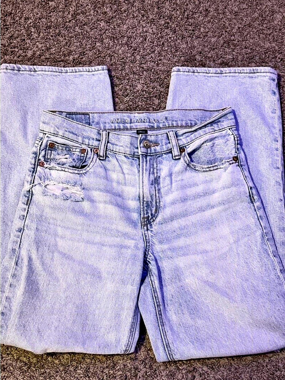 American Eagle Stovepipe Style Distressed Jeans Size 2